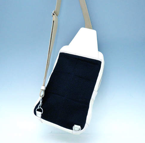 【質】★カステルバジャック ボディバッグ ダース　ホワイト★