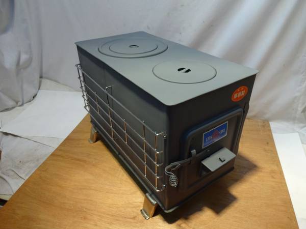 特選 『厚鉄板製薪ストーブ』 LION印 サイドガード付き 未使用品