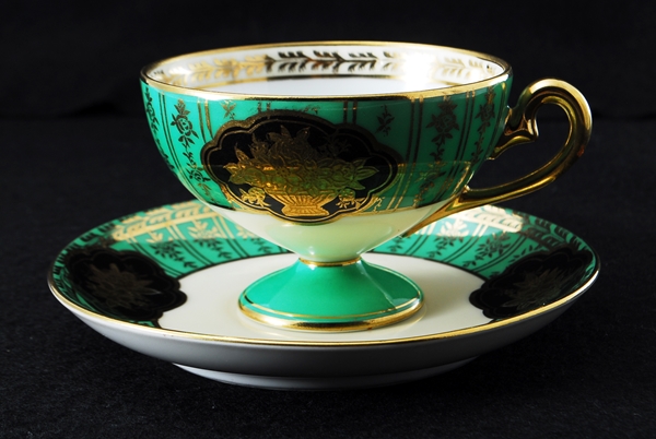 オールド ニッポン ノリタケ 金彩グリーン カップ＆ソーサー ⑤