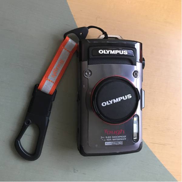 OLYMPUS tough TG-1 シルバー 中古 本体のみ オリンパス デジタル