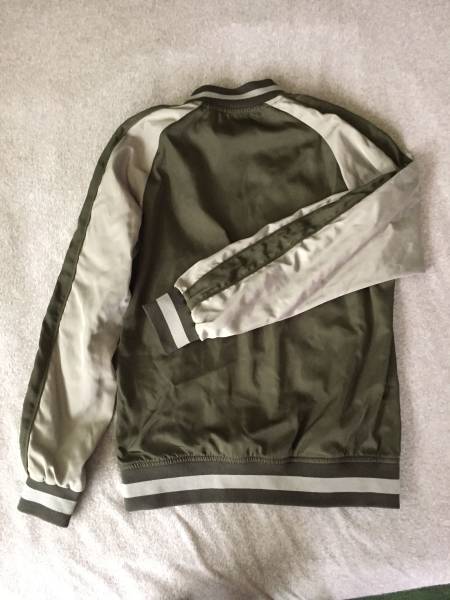 裏ナイロンタフタスカジャン カーキ S 新品
