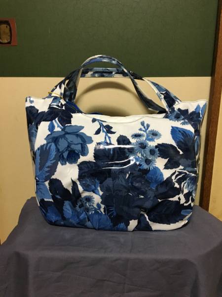 シンクビー　ローズ　バック