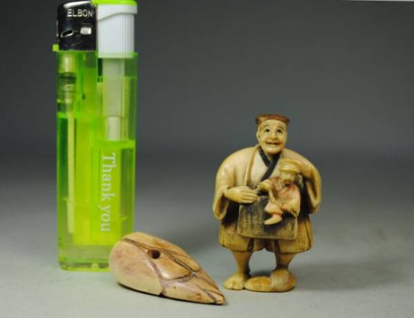 古い本象牙の根付2個 人物・茗荷？/④緒締め印籠堤物 東洋彫刻 ホビー