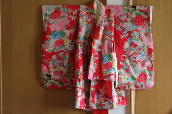 大きな市松さんに。。。