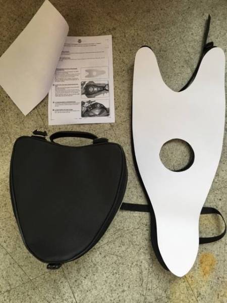 アグスタ―　新品　タンクバック11000円絶対安い1点のみお買い得