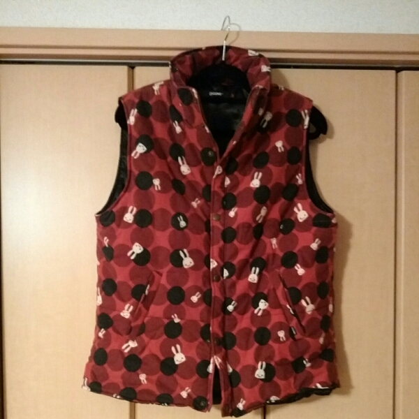 CUNEダウンベスト　あか