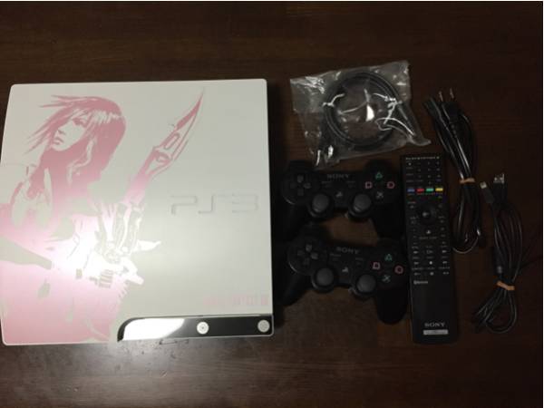 美品 PS３ 本体 プレイステーション３ CECH-2000B 250GB FF