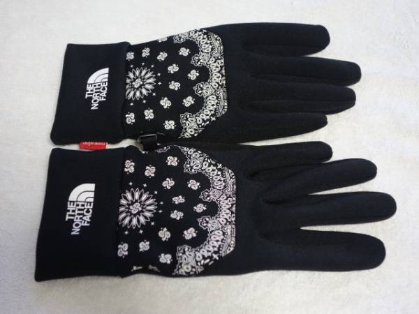 未使用　SUPREME×ザノースフェイス バンダナグローブ　キムタク着 SUPREME x NORTH FACE BANDANA GLOVE(バンダナ ノースフェイス