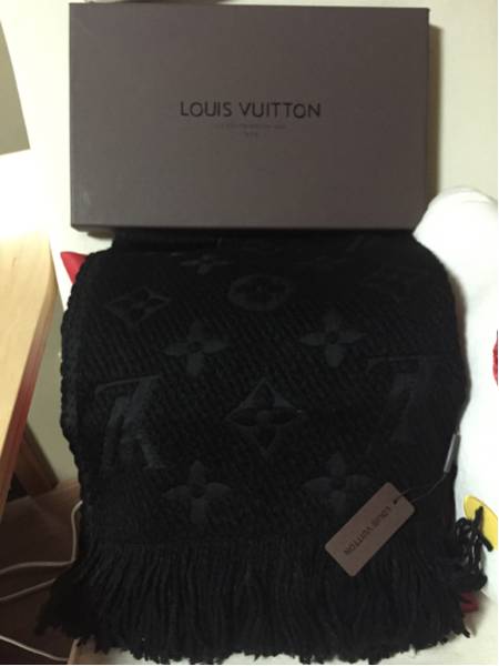 【新品】ヴィトンマフラー・エシャルプロゴマニア・ブラック