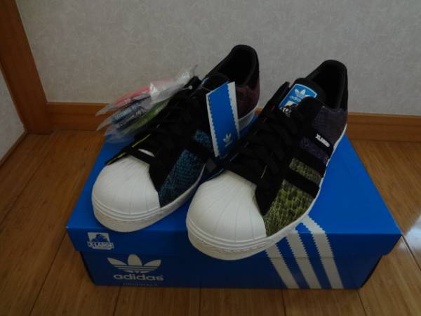 新品レア SUPERSTAR80×XLARGE スネークマルチカラー US10.5