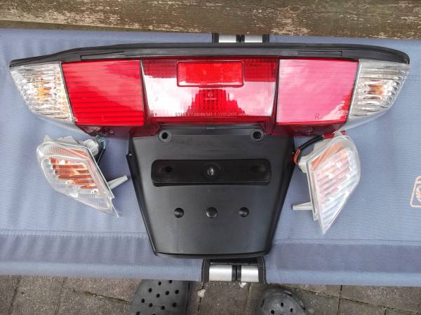 フュージョン X 最終型 テールランプ ウインカーセット 綺麗です