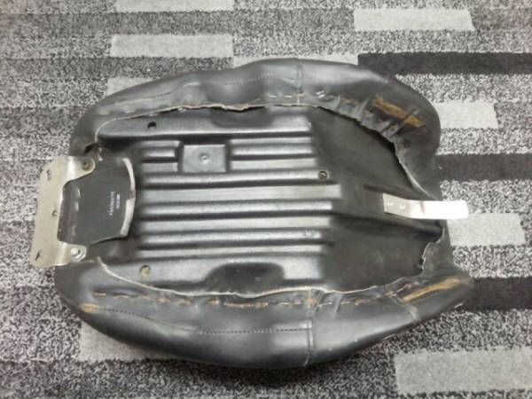 FLHR ロードキング 純正シート ～07年 □□USED□□