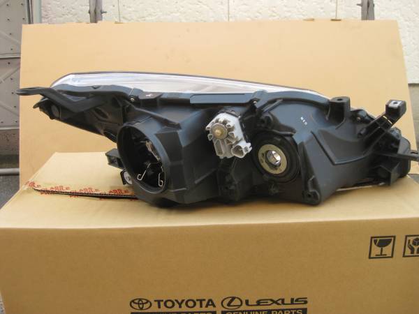 マークX GRX130 ヘッドランプユニット左 HID マークX GRX130 HID 左