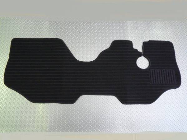 SUBARU サンバートラック　ＴＴ１/ＴＴ２ フロアマット 新品CD-k