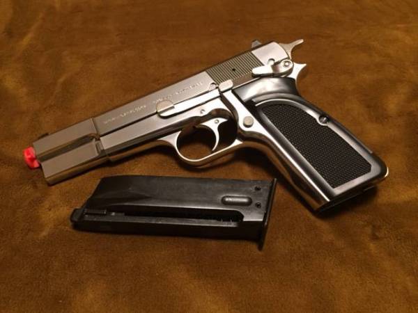 希少品：タナカ ブローニング・ハイパワーMK3 ステンレス