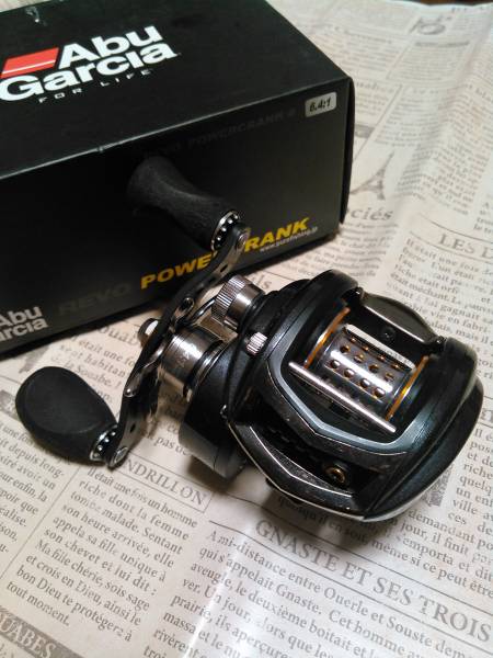 AbuGarcia REVO POWERCRANK6 箱付属付き リール アブガルシア 【公式通販】