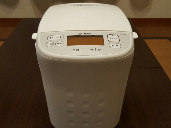 Amazon | TIGER ホームベーカリー 土鍋焼き ホワイト KBC-A100-W