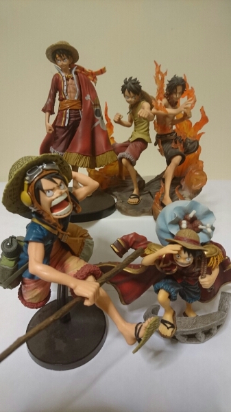 1円スタート ②ワンピース フィギュア ルフィ エース おまけ付_1