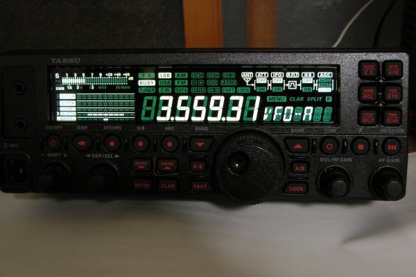 使用少 美品 YAESU HF-50MHZ トランシーバー FT-450 固定 アマチュア