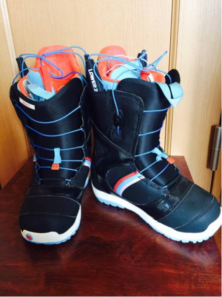 1回使用 24cm レディース BURTON MINT スノーボードブーツ ☆ BURTON