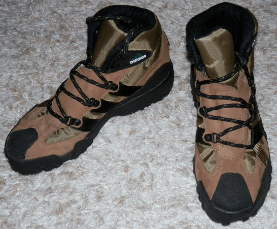 【未使用品】アディダスエキップメントトレッキングシューズ26.5