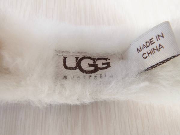 UGG ベージュ耳あて イヤーマフ UGGアグ可愛い♪イヤーマフ薄ベージュ