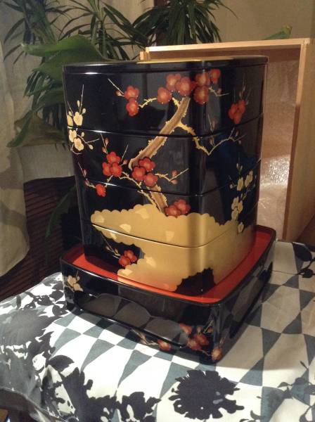 玉峰作 仁清梅 台付四段重 蒔絵重箱 【公式通販】