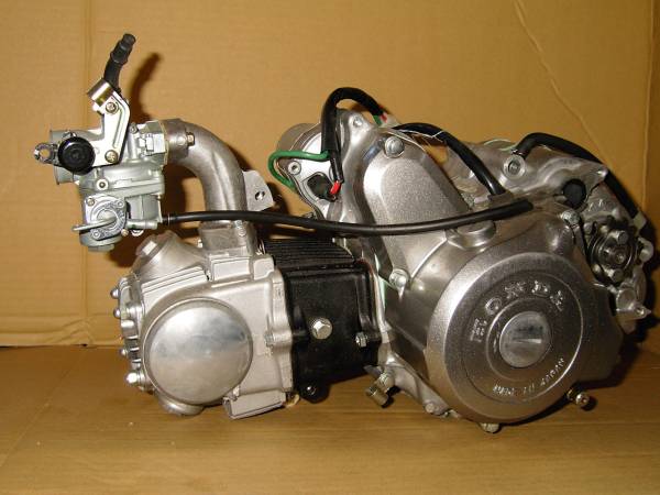 ■□スーパーカブ50カスタム用エンジン　未使用□■