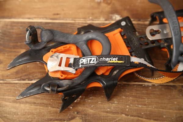 良品 ノーブランド アイゼン12本爪 オレンジ系 4007