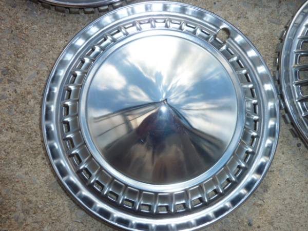 旧車 トヨタカローラKE10 未使用ホイールキャップ2枚 トヨタ 純正 