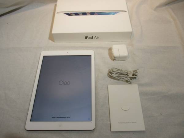 ★ ドコモ iPad Air 16GB MD794J/A Wi-Fi+Cellular 判定◯