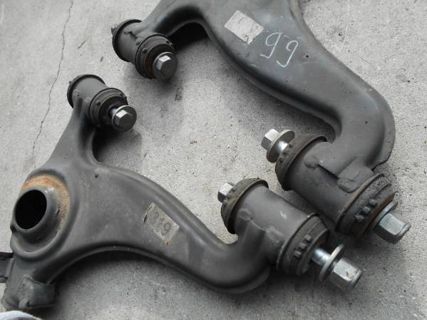 W124 ボールジョイント打ち替え可 ロアアーム左右