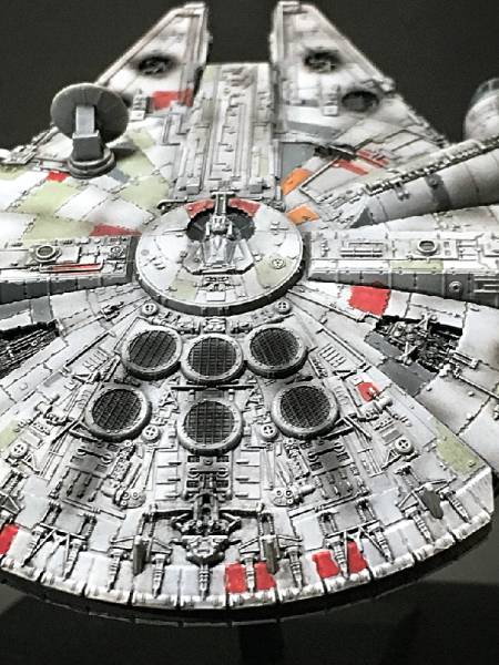 フル電飾改修 ミレニアムファルコン 1⁄144 塗装 完成品 ミレニアム
