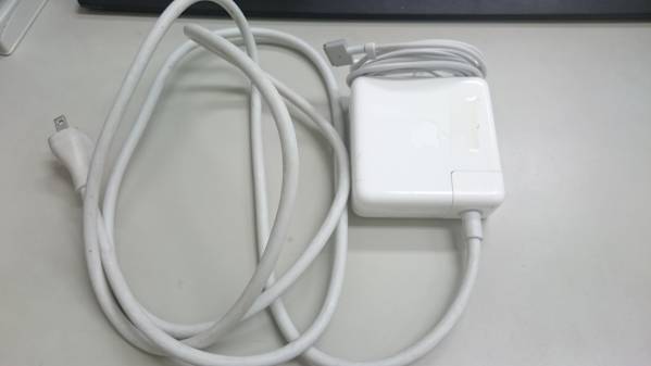 ■Apple純正 85W MagSafe 2 電源アダプタ C