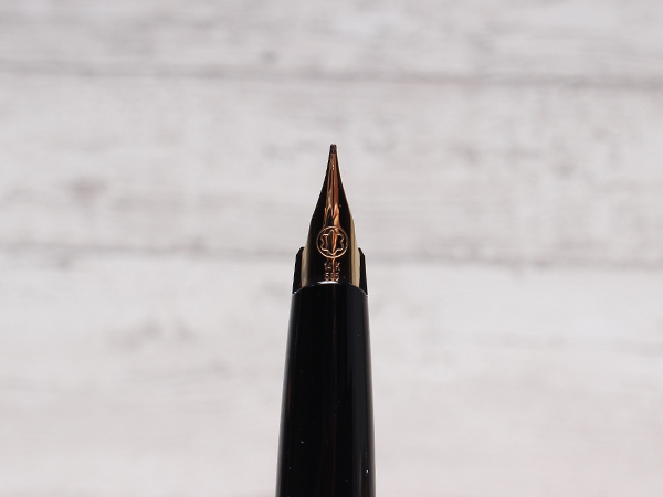 美品 モンブラン ジェネレーション 万年筆 ペン先14K-585 美品 美品 モンブラン ジェネレーション 万年筆 ペン先14K-585 美品