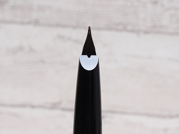 美品 モンブラン ジェネレーション 万年筆 ペン先14K-585 筆記OK 美品 モンブラン ジェネレーション 万年筆 ペン先14K-585 筆記OK
