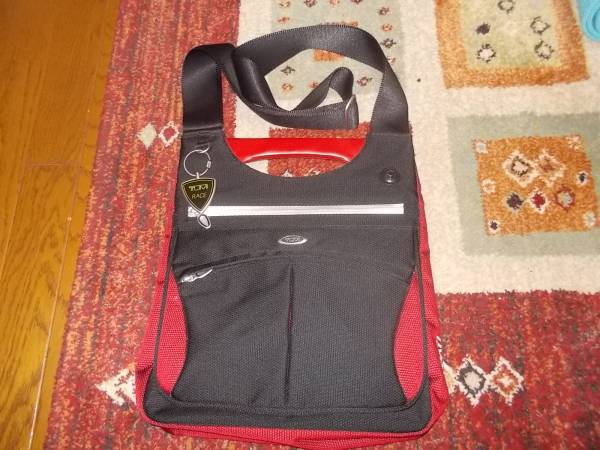 ♪TUMI+DUCATI　スモールメッセンジャーバッグ♪未使用品