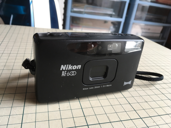 ニコン Nikon AF600 ニコンミニ - 28mm AF 簡易動作確認済み AF600