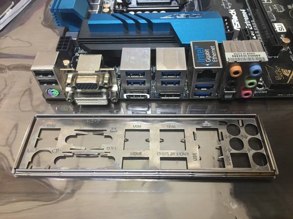 ASRock Z97 Extreme4 (1150LGA)　動作未確認のジャンク品