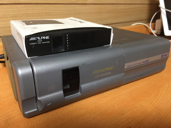 ALPINE CD Shuttle CHA-S607 本体 alpine CDチェンジャー CHA-S607 アルパイン 予備マガジン付き