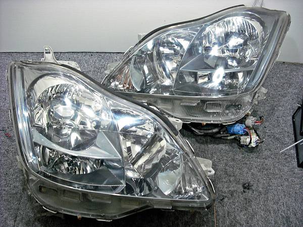 トヨタ純正ゼロクラウン18系アスリート後期キセノンHIDヘッドライト左右