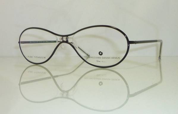 OLE LYNGGAARD DANISH DESIGN めがね 眼鏡 人気 チタン 黒
