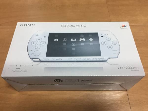 新品未使用■SONY PSP 2000 ホワイト 本体 PlayStation Portable ソニー CW