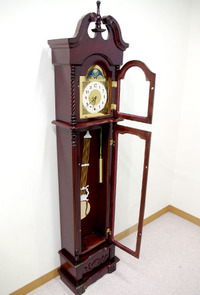 特価！アンティーク調バロック調ブラウンウッド柱時計新品ですが古時計のイメージです