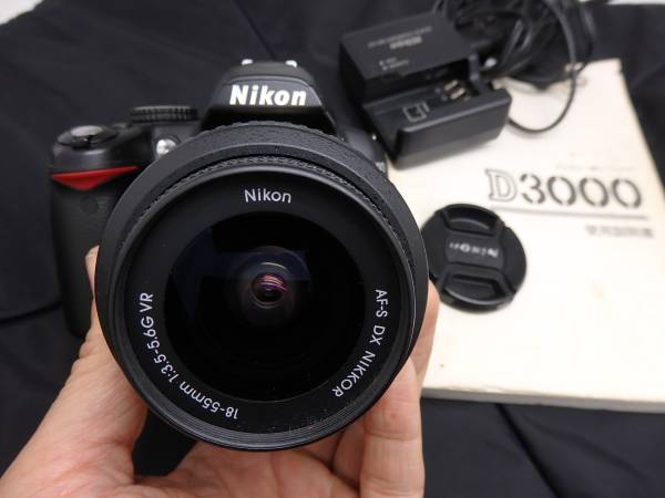 NIKON ニコン D7100 付属一式/ダブルレンズ/おまけ多数 元箱付き