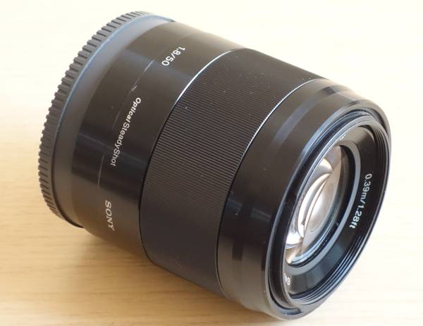 Sony E 50mm OSS f⁄1.8 Lens SEL50F18 F1.8 for : com (Black) - SONY