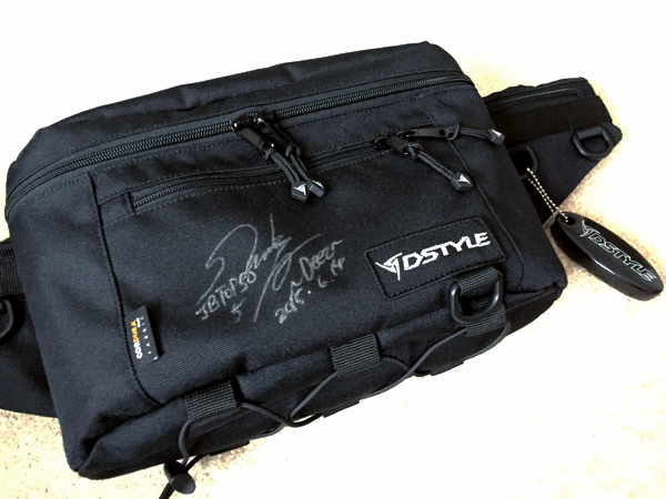サイン入り Dstyle スリングタックルバッグ 青木大介 キーフロート付 タックルボックス 売買されたオークション情報 Yahooの商品情報をアーカイブ公開 オークファン Aucfan Com