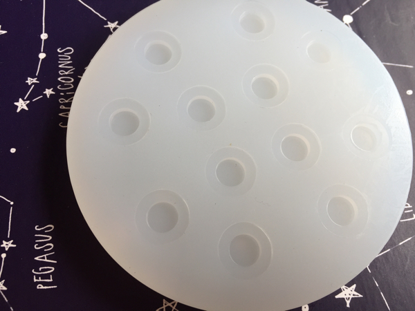 カスタムブライスにネオブライスサイズのアイモールド。瞳孔大きめ溝なし