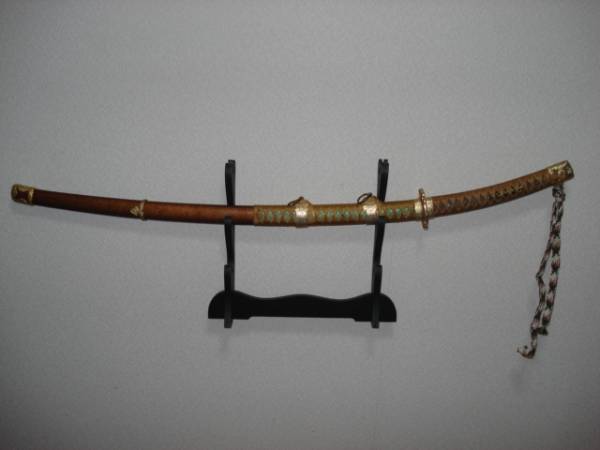 太刀・拵え・菊紋・日本刀・鍔・模造刀１０２ｃｍ・・登録証不要