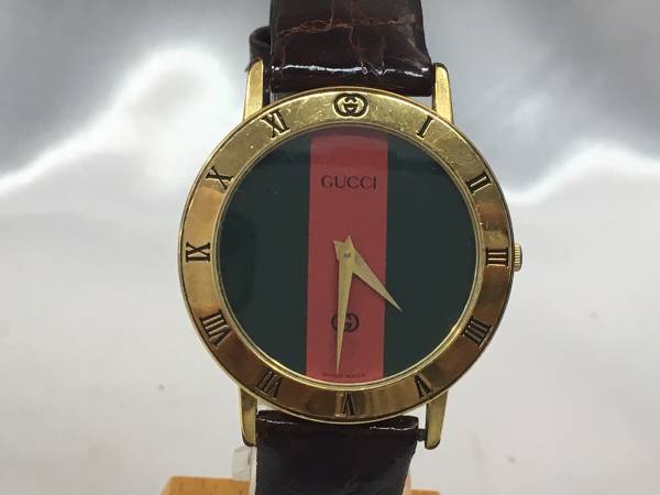 稼働　新品電池　新品ベルトGUCCI 3001M 腕時計　ローマン　メンズ GUCCI グッチ 3001M メンズ 本革 稼働 ローマン クオーツ 新品電池